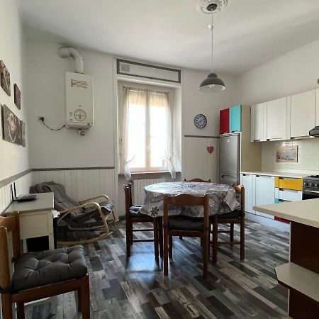 Ferienwohnung Il Ritrovo, Luminoso Trilocale In Citta Bergamo Exterior foto